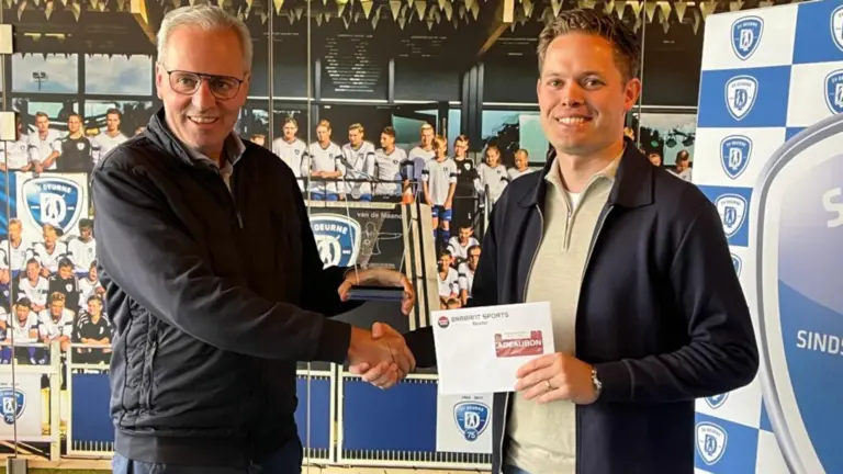 SV Deurne-coach Frank Teeuwen uitgeroepen tot ‘Brabant Sports Trainer van de Maand’