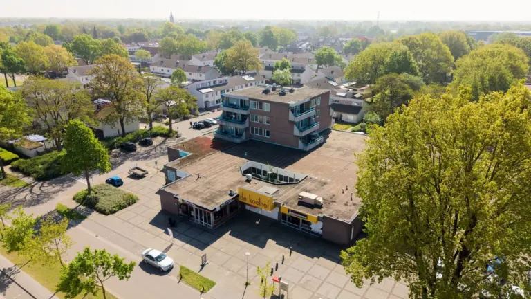 Nieuwe eigenaren winkelcentrum De Koolhof willen op termijn wijk versterken: ‘Voor nu verandert er niets’