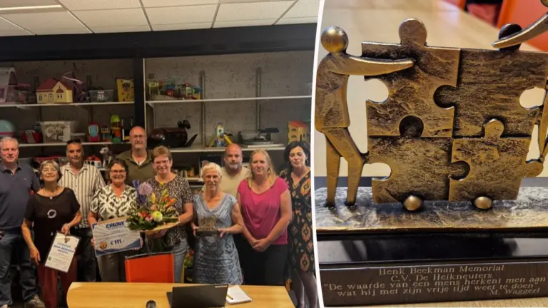 Speelotheek Leentjebuurt ontvangt Henk Beekman memorial; ‘Gaat veel verder dan alleen speelgoed uitlenen’