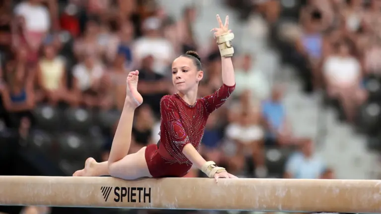 Deurnese Lise Aldenzee (13) wint brons op NK turnen in Rotterdam