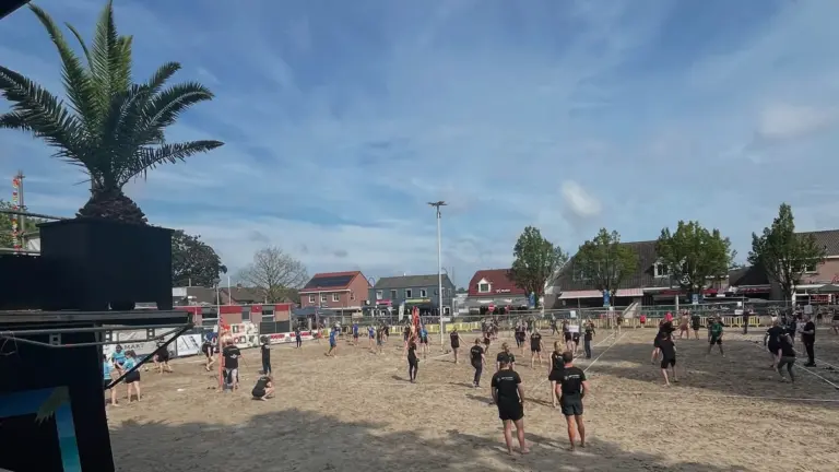 Domper voor Mega Beachfestijn in Zeilberg; extra jeugdactiviteiten voor 25ste editie afgelast door hitte