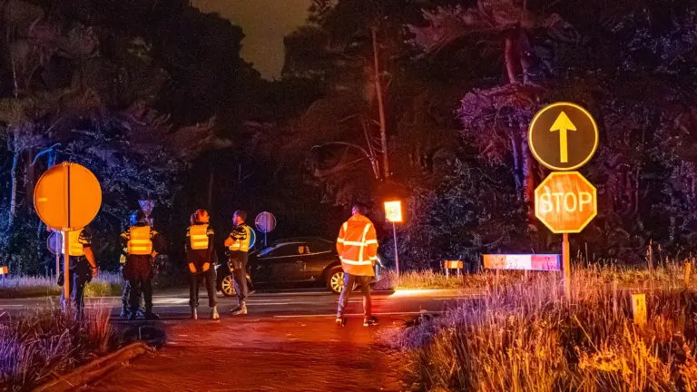 Fietsers over beruchte oversteekplaats bij Rijntjesdijk in Vlierden: ‘Het was wachten tot het misging’