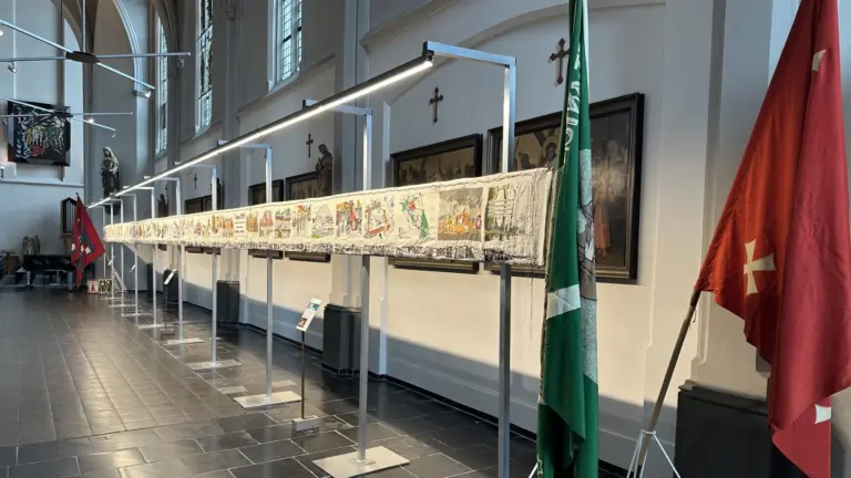 Dubbelexpositie in kerk neemt bezoekers mee in verhaal van Willibrord en Deurne