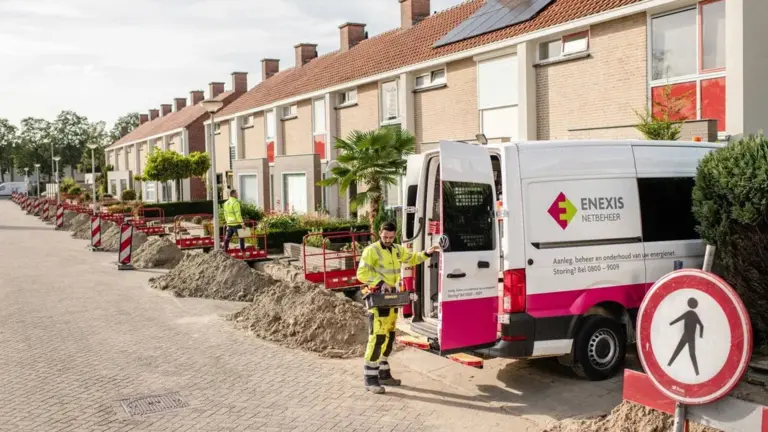 Wachtlijst voor nieuwe stroomaansluitingen loopt op ondanks forse investeringen door Enexis