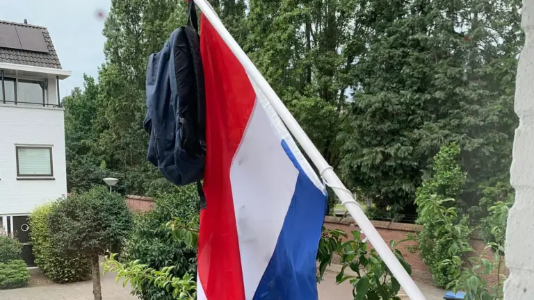 Hoog slagingspercentage bij IVO Deurne; 94 procent van leerlingen mag de vlag uithangen