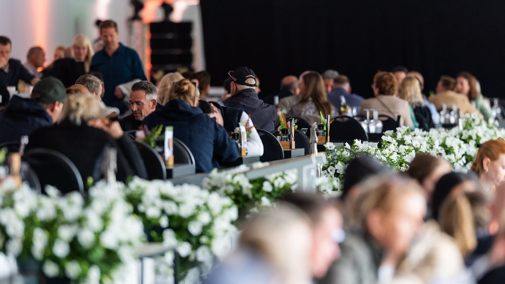 Green Valley Estate gaat samen aan tafel tegen eenzaamheid: ‘Ouderen gezellige avond bieden’