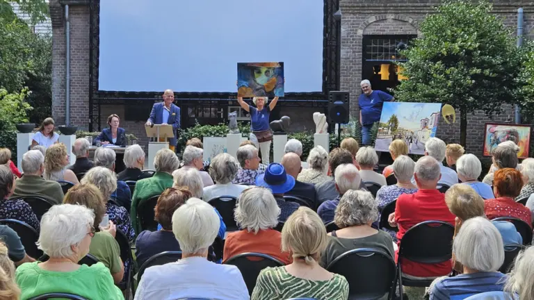 Ernst Jansz en andere artiesten treden op bij veiling Museum De Wieger; 59 kunstwerken gaan onder de hamer