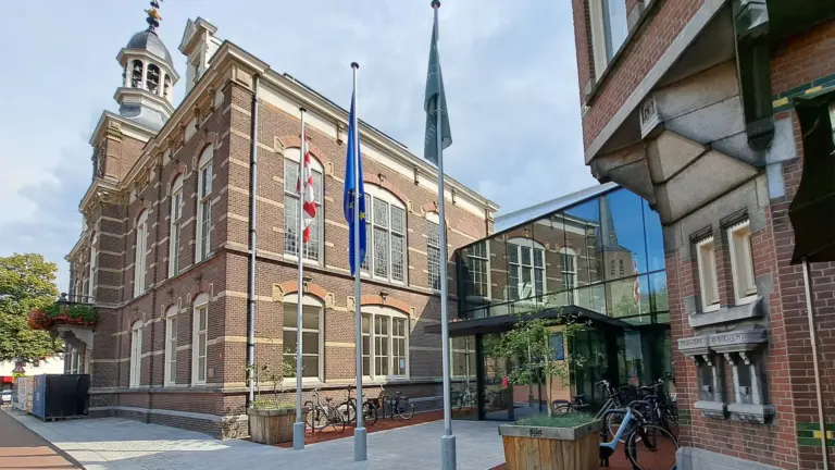 Huis voor de Samenleving opent haar deuren tijdens viering van 100 jaar gemeente Deurne