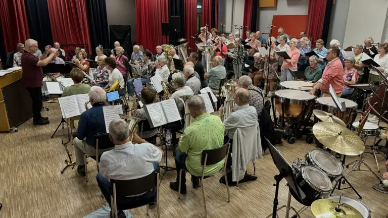 Deurnes Gemengd Koor en Vrijetijdsorkest Deurne vieren 140 jaar muziek met gezamenlijk concert