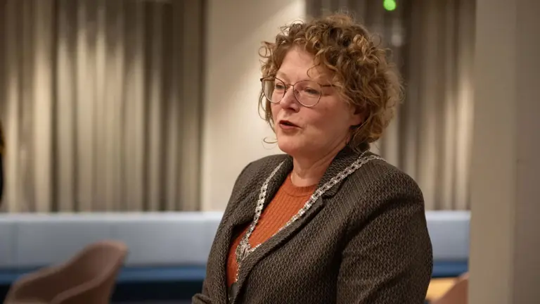 Burgemeester Buter niet beschikbaar voor volgende ambtstermijn: ‘Besluit met pijn in mijn hart genomen’