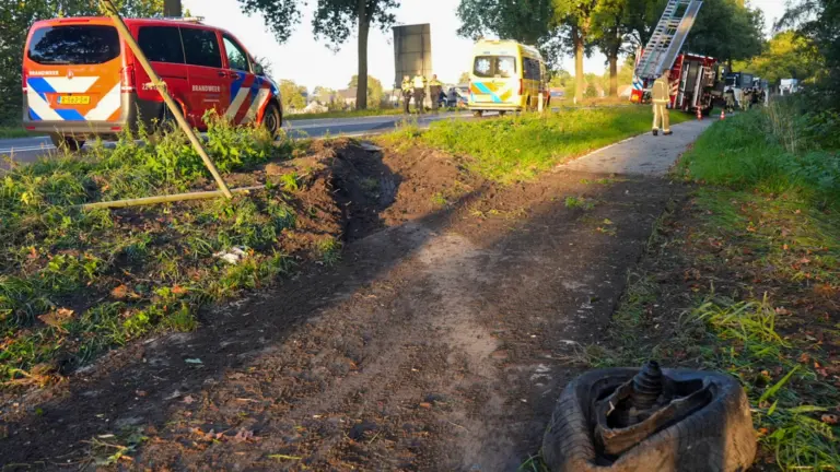 Politie zoekt getuigen van ernstig verkeersongeval op N270 met personenauto en vrachtwagen